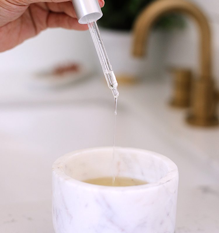 3 Captivating Essential Oil Diffuser Blends for Valentine's Day