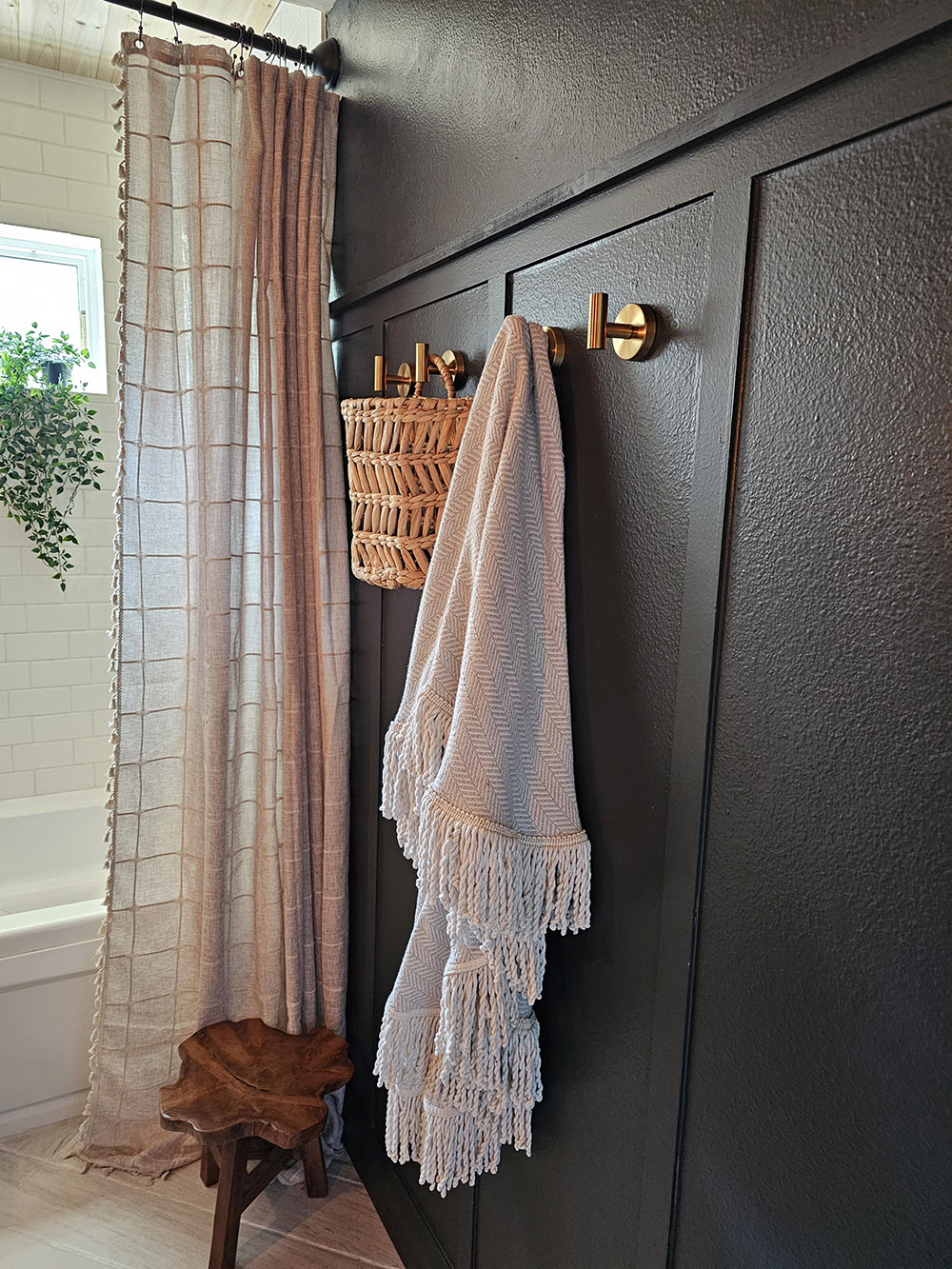 Board and Batten How To on a Budget - final