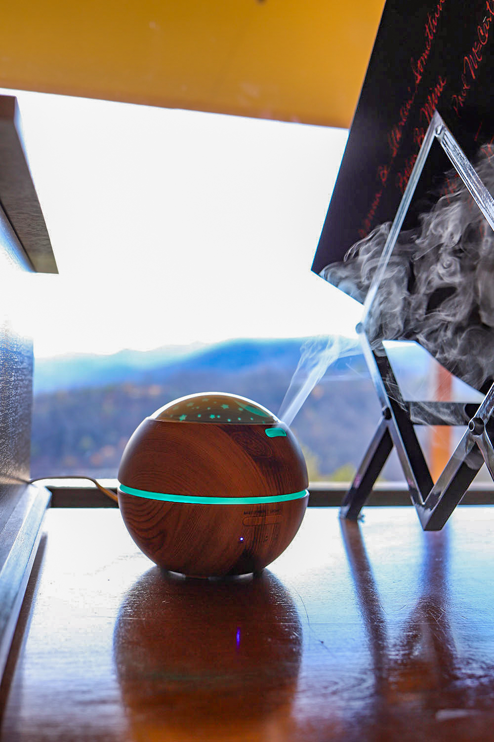 Woodsy Essential Oil Blends to Make the Weekend at the Cabin All the More Calming