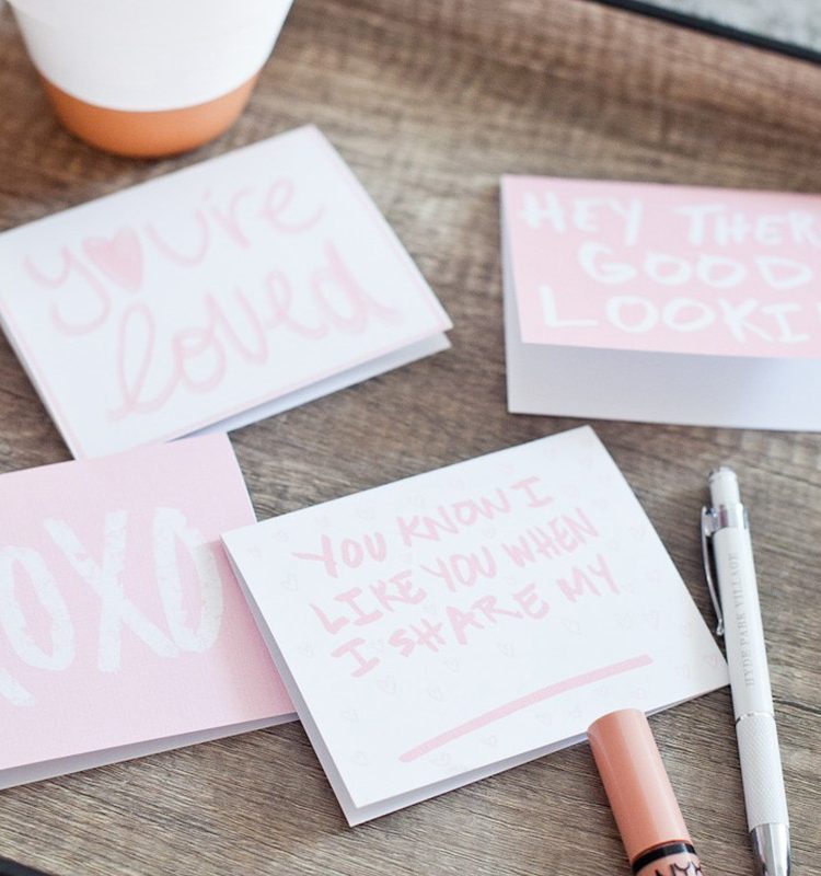 4 FREE Valentine’s Day Cards!