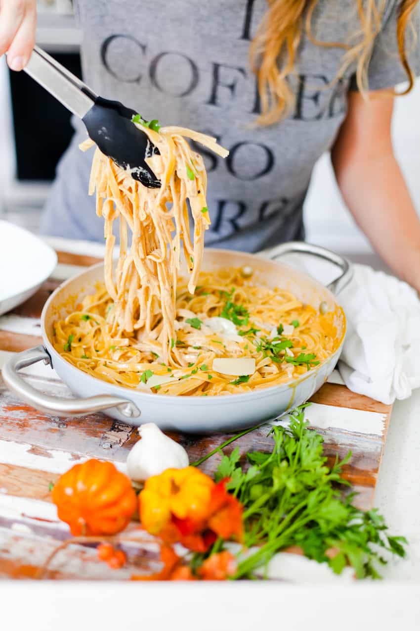 YUMMM is all I can say! I know why you're here: it starts with PUMPKIN… Pass on the BORING white alfredo and whip up this creamy pumpkin alfredo dish that's perfect fall dinner and easy enough for a weeknight meal!