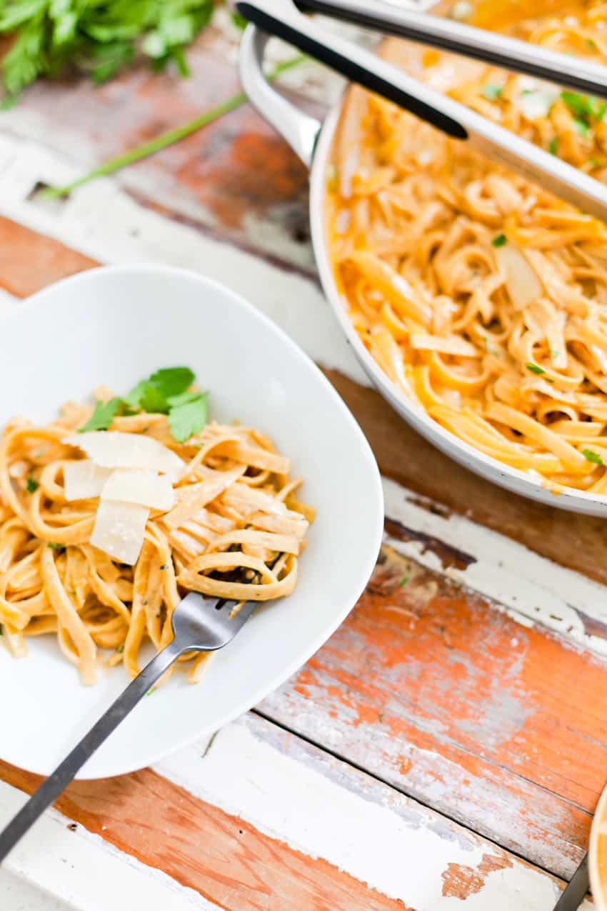 YUMMM is all I can say! I know why you're here: it starts with PUMPKIN… Pass on the BORING white alfredo and whip up this creamy pumpkin alfredo dish that's perfect fall dinner and easy enough for a weeknight meal!
