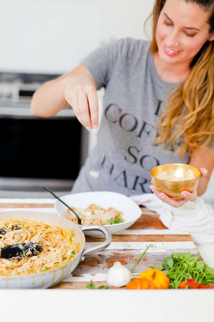 YUMMM is all I can say! I know why you're here: it starts with PUMPKIN… Pass on the BORING white alfredo and whip up this creamy pumpkin alfredo dish that's perfect fall dinner and easy enough for a weeknight meal!